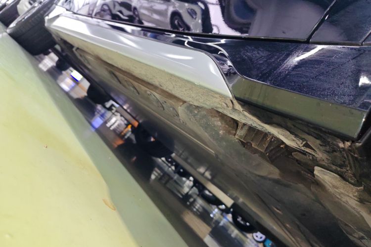 BMW iX1 2023 car image #26