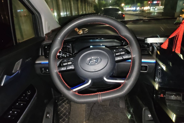 Hyundai Custo 2022 #26 Hyundai Custo 2022 car image #26