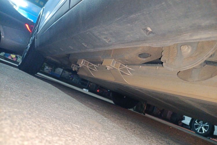 哪吒汽车 哪吒N01 2020 #26 哪吒汽车 哪吒N01 2020 汽车图片 #26