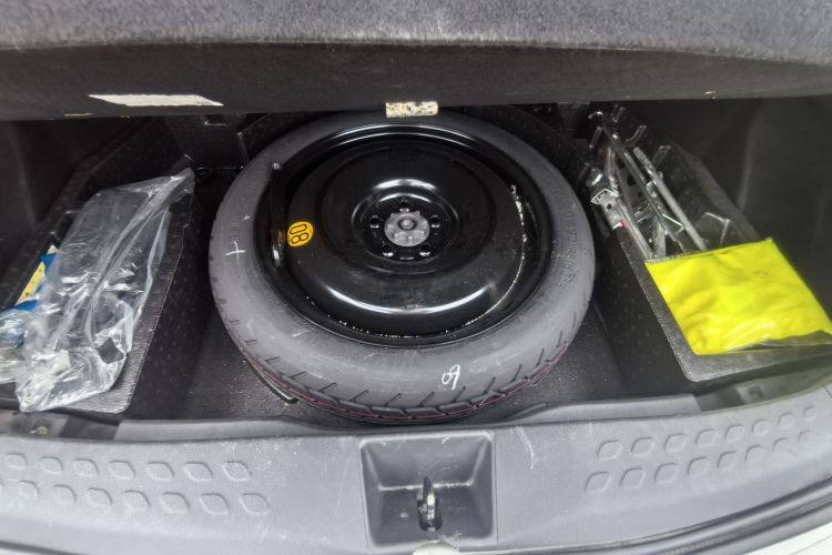 Toyota C-HR EV 2021 immagine di auto #26