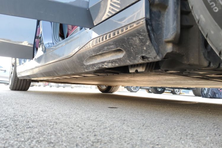 BMW i5 M60 2024 car image #26