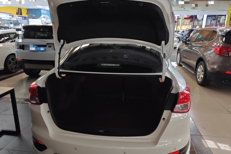 日产 蓝鸟 2016 汽车图片 #26