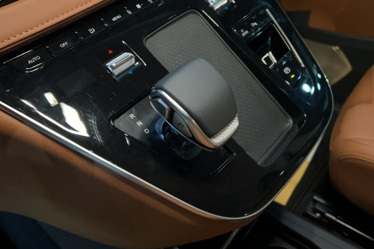 HongQi HQ9 PHEV 2024 car image #26