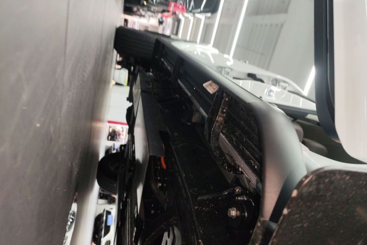 2025 car image #26