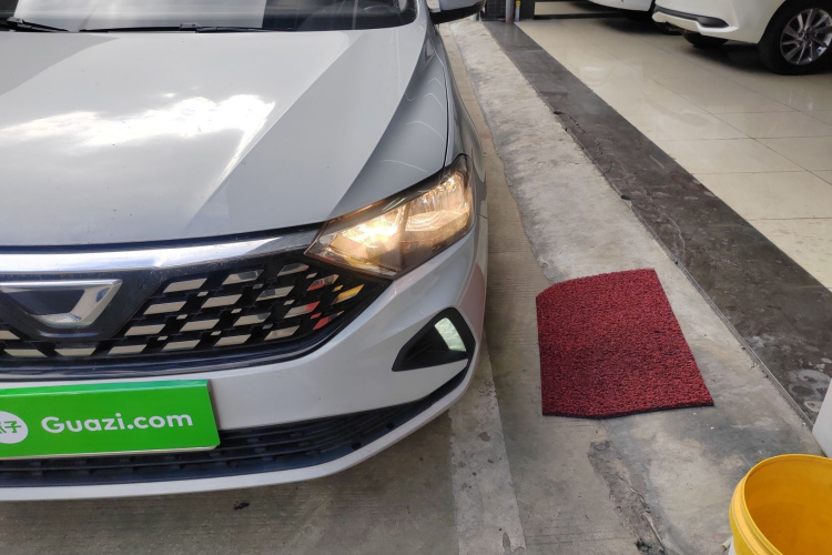 VA3 2020 car image #26