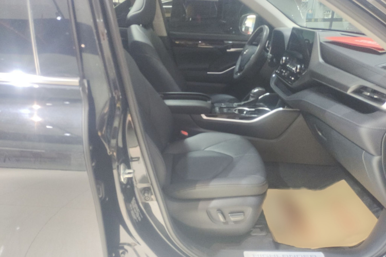 Toyota Highlander (Imported) 2022 immagine di auto #26