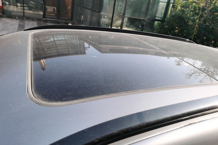 MG Pilot 2023 car image #26