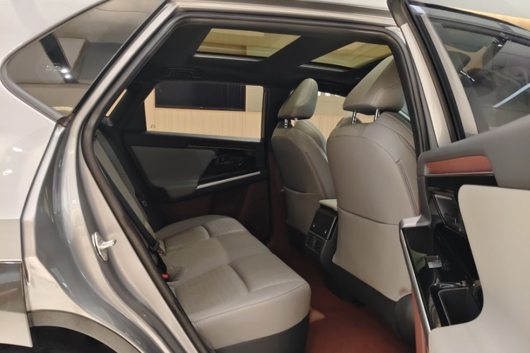 Toyota bZ4X 2023 #26 Toyota bZ4X 2023 immagine di auto #26