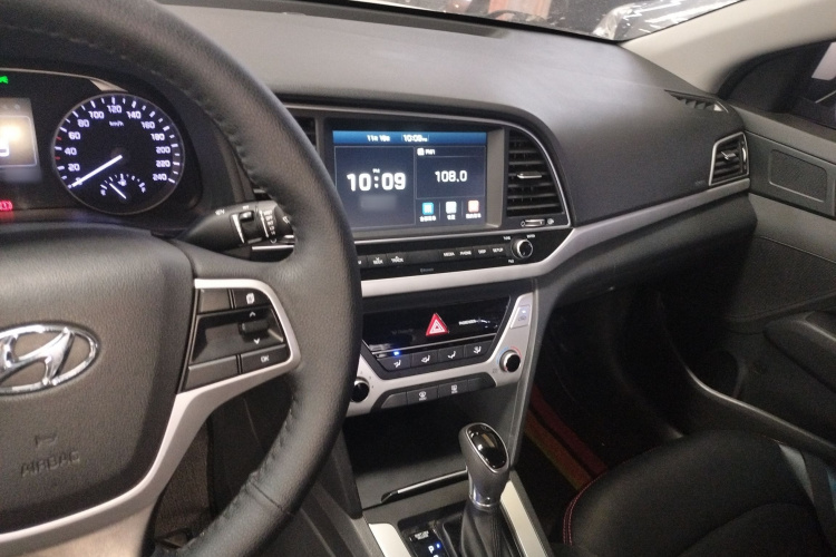 Hyundai Elantra AD 2018 car image #26