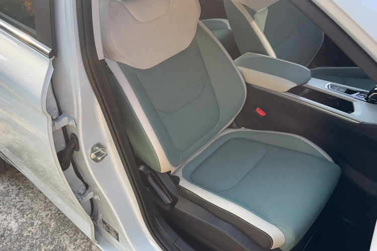 GEELY Emgrand L 2022 #26 GEELY Emgrand L 2022 car image #26