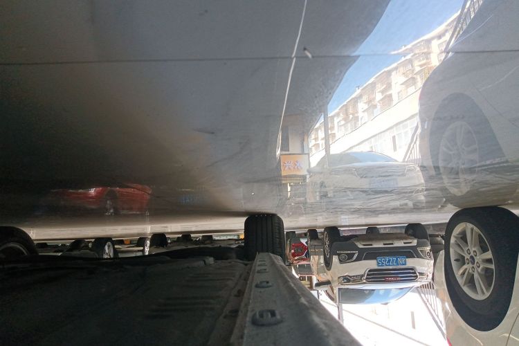 Roewe i5 2023 car image #26