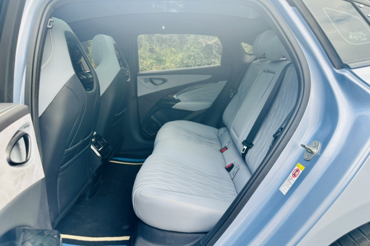 BYD Seal 2023 car image #26