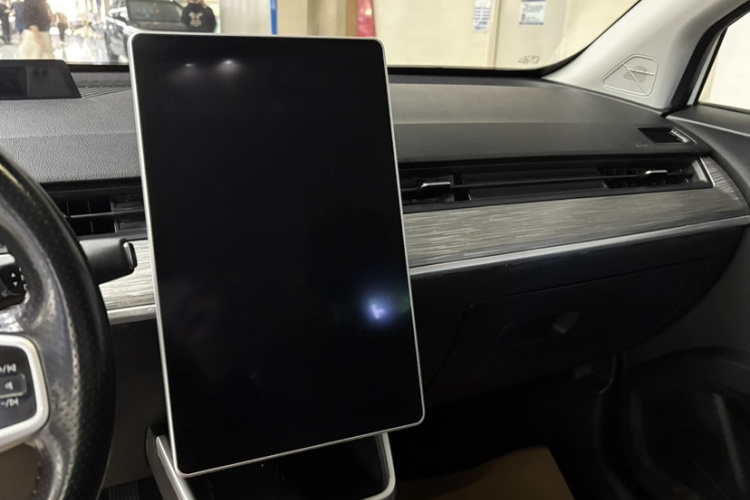 Neta V 2023 imagen de coche #26