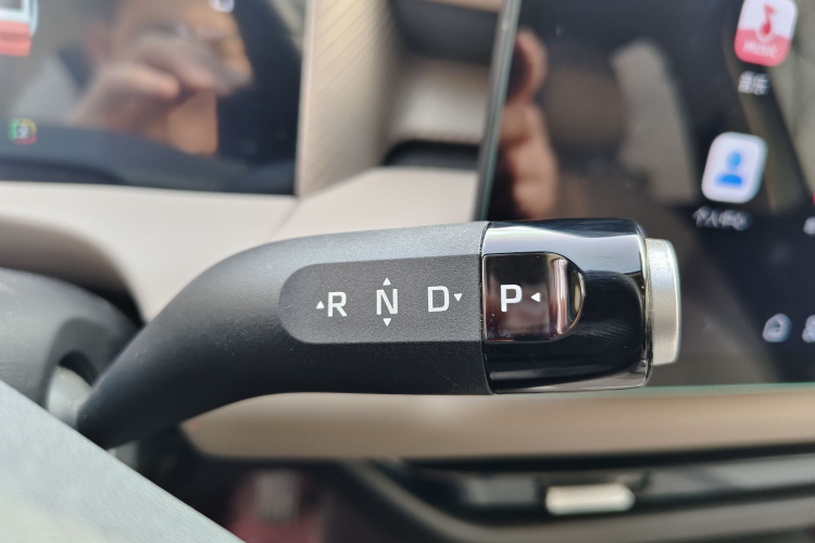 MG ES5 2024 #26 MG ES5 2024 car image #26