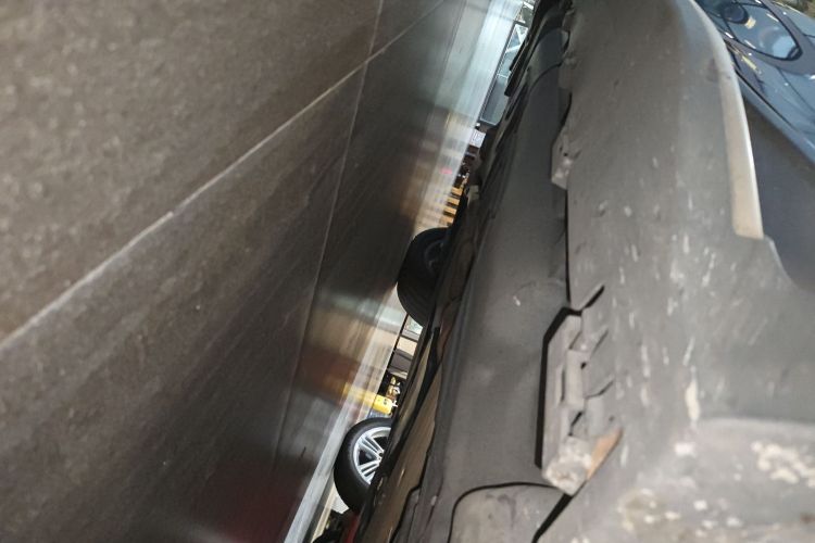 Mercedes-Benz GLE Class New Energy 2021 car image #26