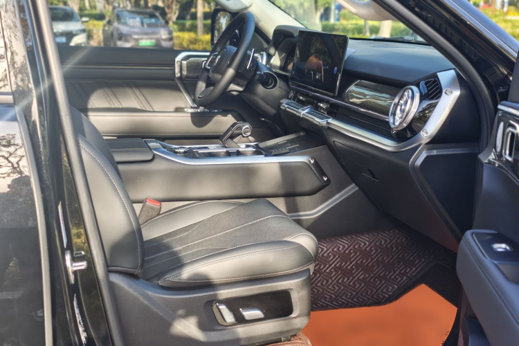 Tank 400 2024 صورة سيارة #26