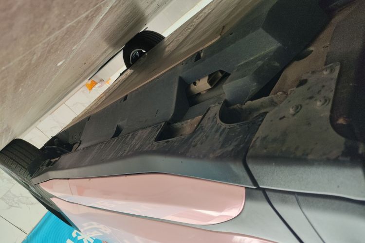 哪吒汽车 哪吒X 2024 #26 哪吒汽车 哪吒X 2024 汽车图片 #26