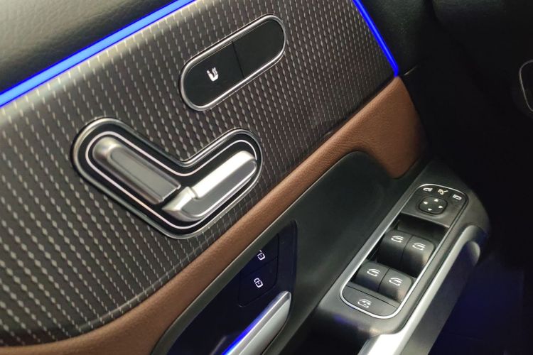 Mercedes-Benz GLB Class 2020 #26 Mercedes-Benz GLB Class 2020 immagine di auto #26