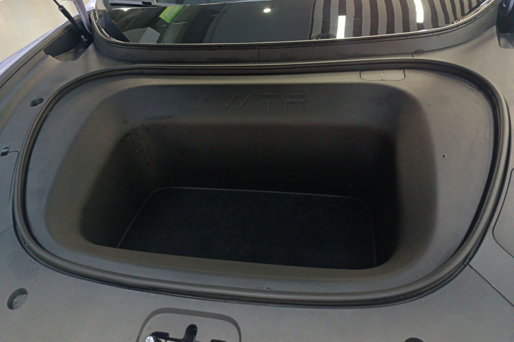 阿维塔 阿维塔06 2025 汽车图片 #26