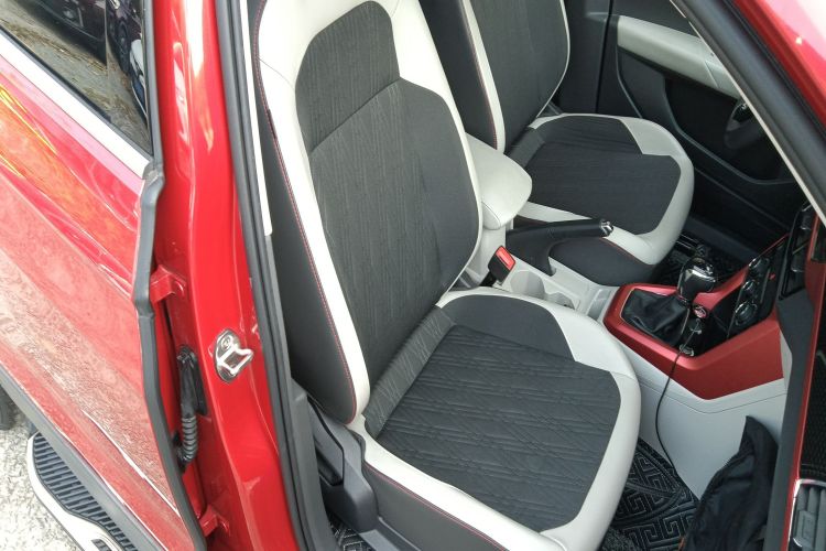 Volkswagen T-Cross 2020 #26 Volkswagen T-Cross 2020 car image #26