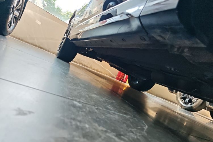 X70 PLUS 2021 car image #26