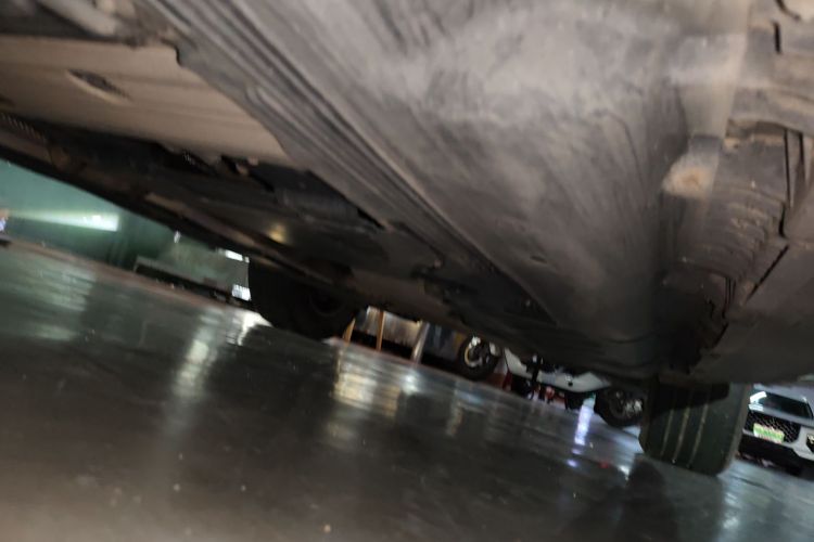 Mercedes-Benz GLE Class 2021 car image #26