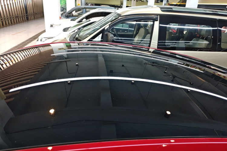 Tesla Model Y 2021 car image #26