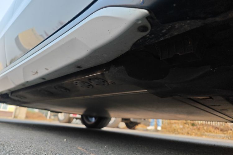 BMW iX1 2023 car image #26