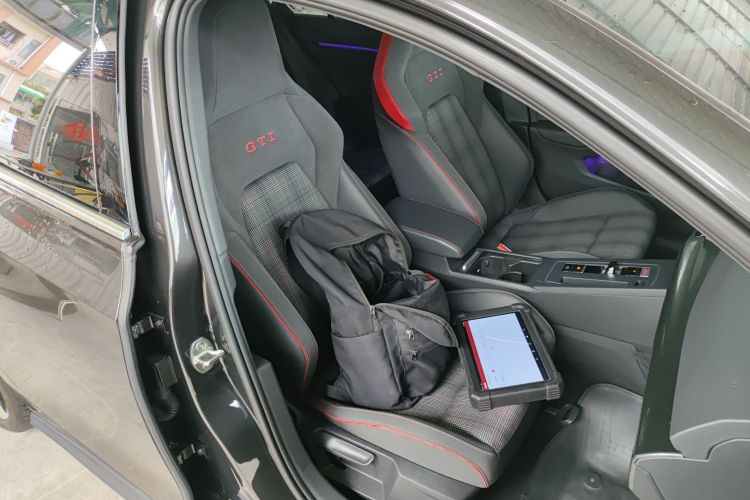 Volkswagen GolfGTI 2023 car image #26