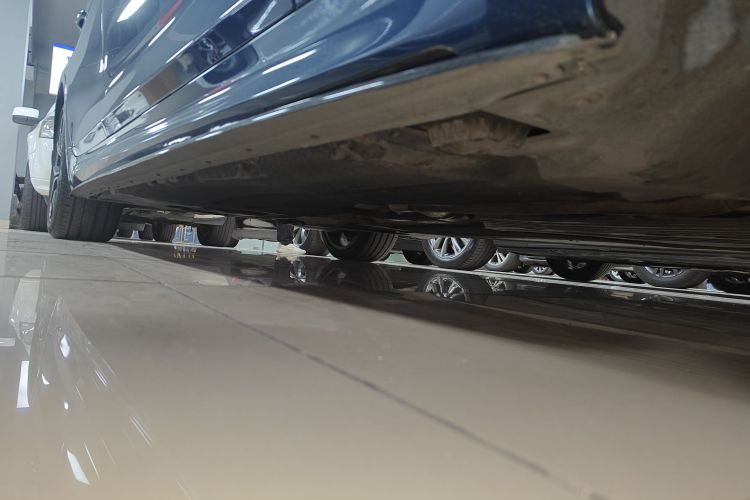 BMW 5 Series 2020 #26 BMW 5 Series 2020 car image #26