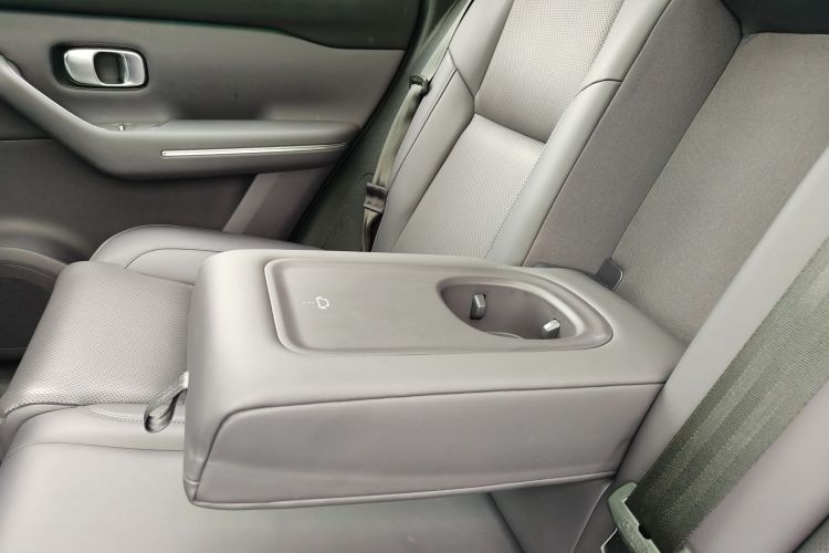 零跑汽车 零跑C10 2024 汽车图片 #26