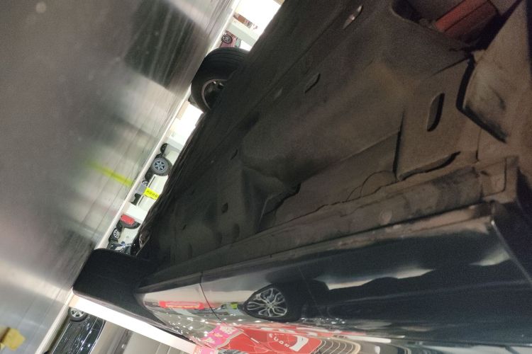 2023 car image #26