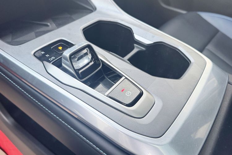 GAC Trumpchi GS3 2023 #26 GAC Trumpchi GS3 2023 car image #26