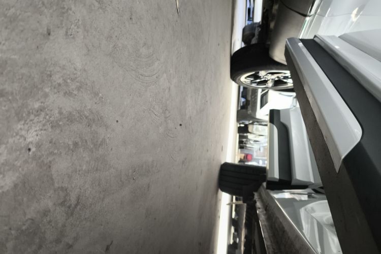 Lynk & Co 01 EM-P 2022 car image #26