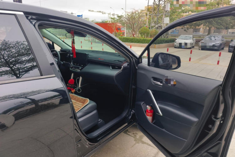 Toyota Frontlander 2023 #26 Toyota Frontlander 2023 immagine di auto #26