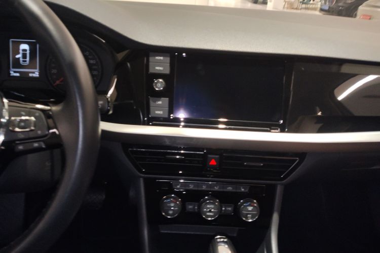 Volkswagen Lavida 2019 car image #26