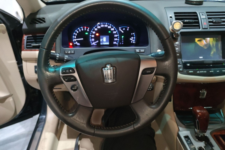 丰田 皇冠 2015 汽车图片 #26