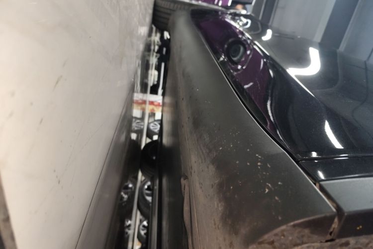 Tesla Model Y 2021 car image #26