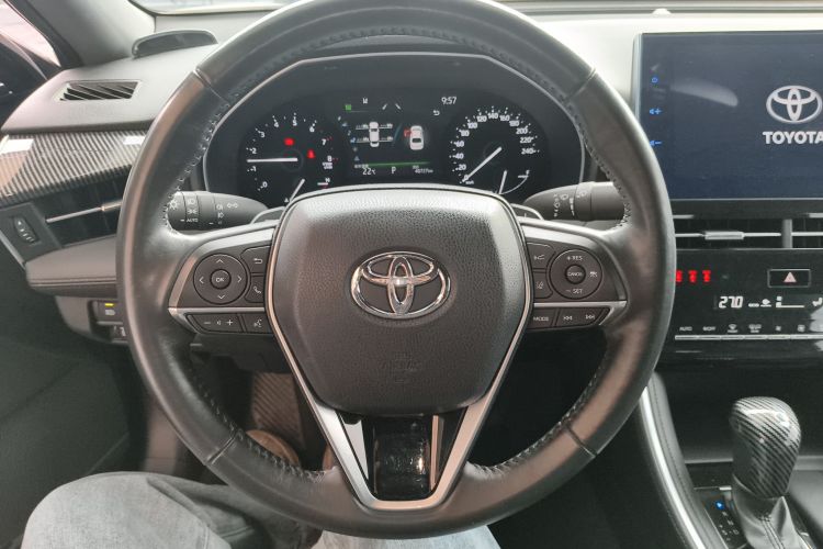 Toyota Avalon 2023 car image #26