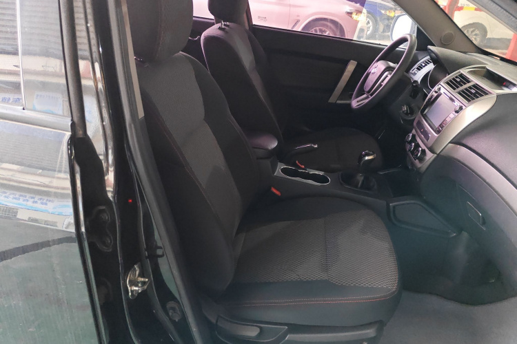 GEELY GX7 2015 #26 GEELY GX7 2015 car image #26