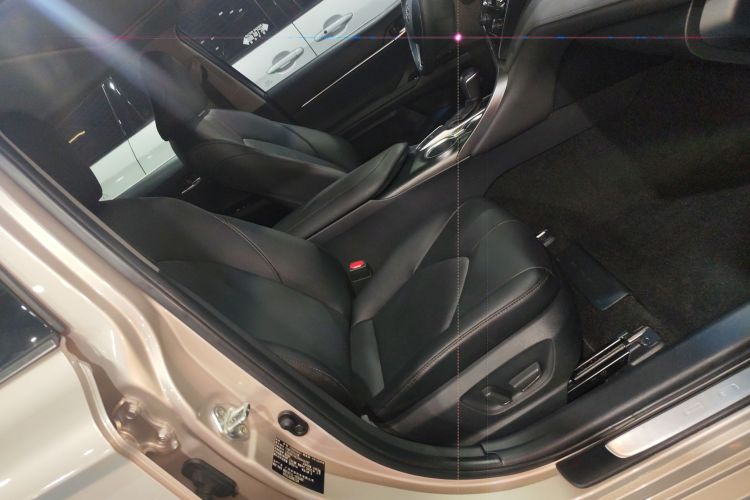 Toyota Camry 2022 car image #26