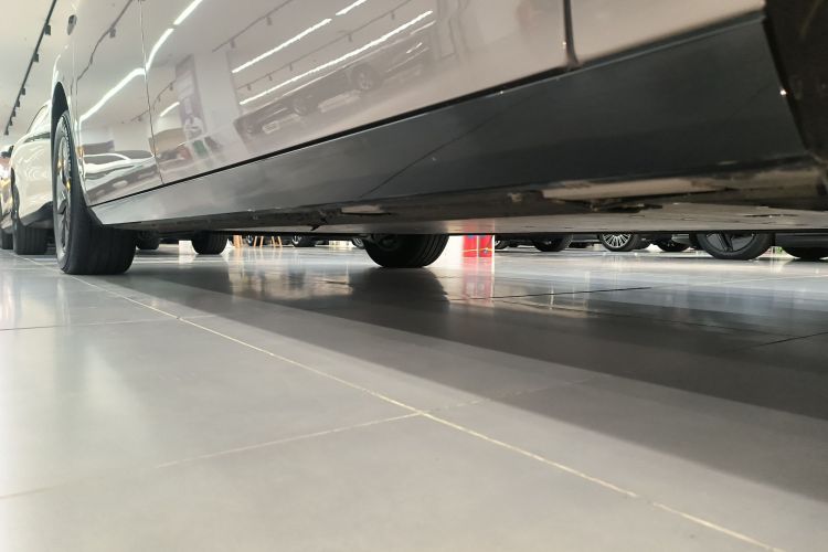 理想汽车 理想MEGA 2025 汽车图片 #26