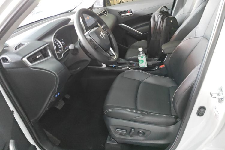 Toyota Frontlander 2022 car image #26