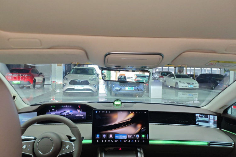 HongQi 2025 car image #26