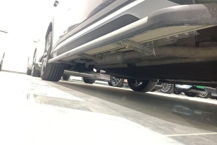 BYD SongL DM-i 2024 #26 BYD SongL DM-i 2024 car image #26