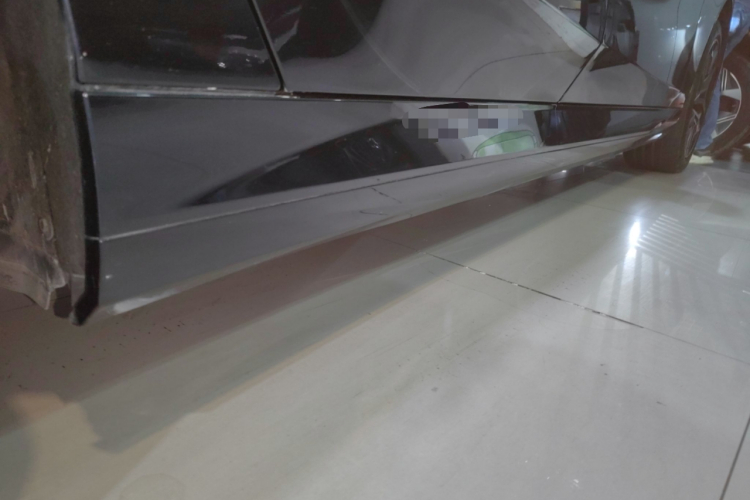 BMW i5 2024 car image #26