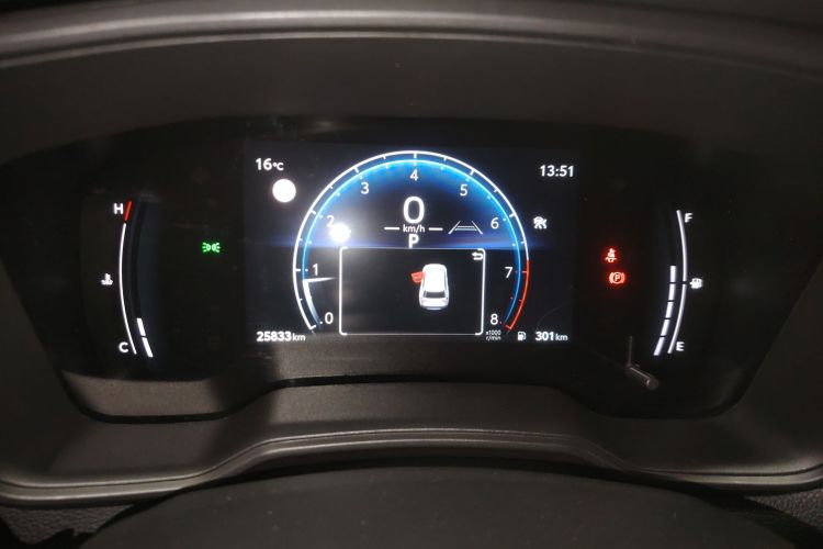 Toyota Frontlander 2023 #26 Toyota Frontlander 2023 immagine di auto #26