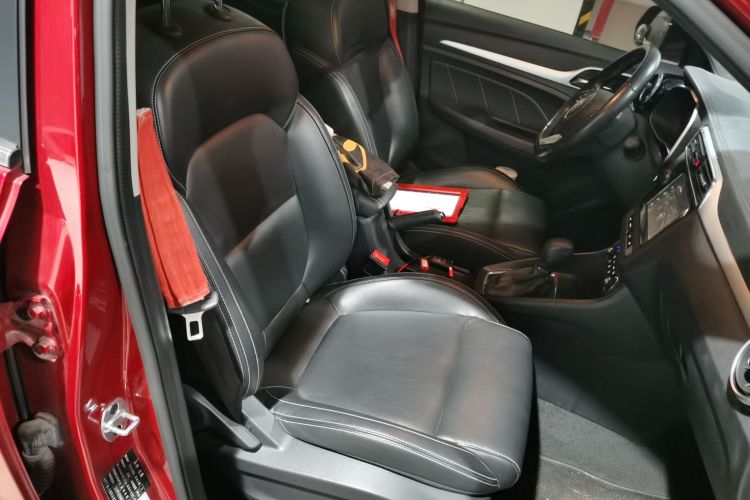 MG ZS 2017 car image #26