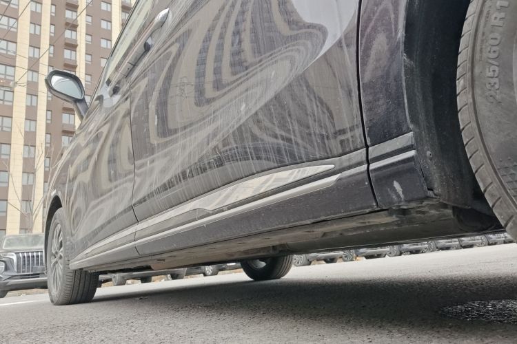 HongQi HQ9 PHEV 2024 #26 HongQi HQ9 PHEV 2024 car image #26