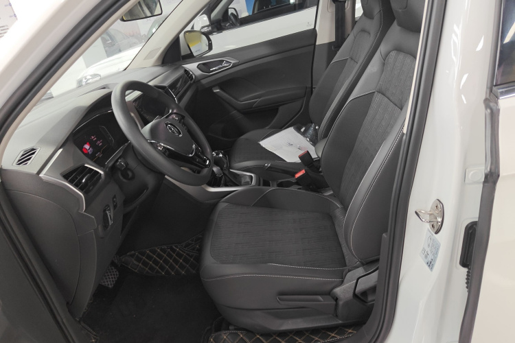 Volkswagen T-Cross 2022 car image #26
